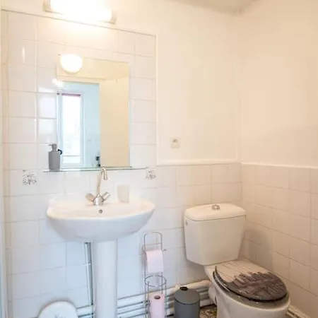 Le Boujou - Place De Parking - 200m Apartment