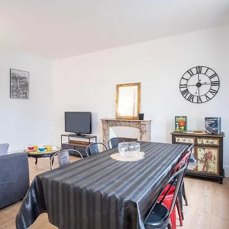 Le Boujou - Place De Parking - 200m *