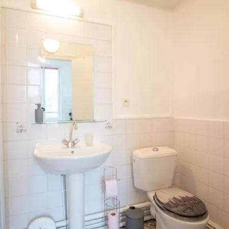 Le Boujou - Place De Parking - 200m Apartment