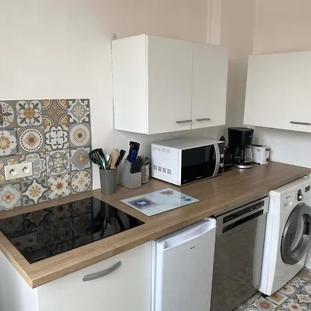 Le Boujou - Place De Parking - 200m *