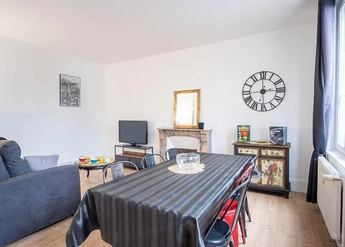 Le Boujou - Place De Parking - 200m *